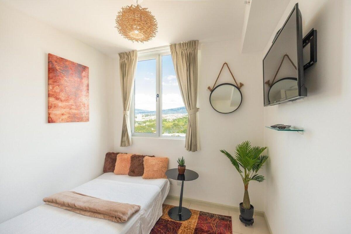 Boho Chic, Apart- Condo Cerca De Sjo Intl Airport Heredia Bagian luar foto